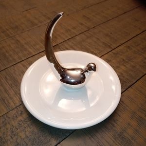 Little silver bird Ring holder.